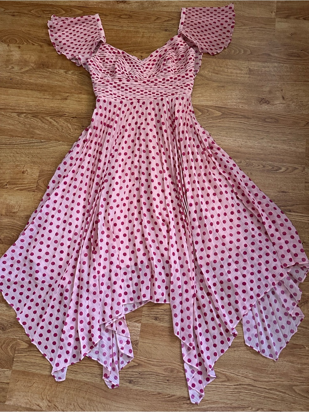 La Maison Talulah Fuschia Spot Power Of Love Midi Dress S